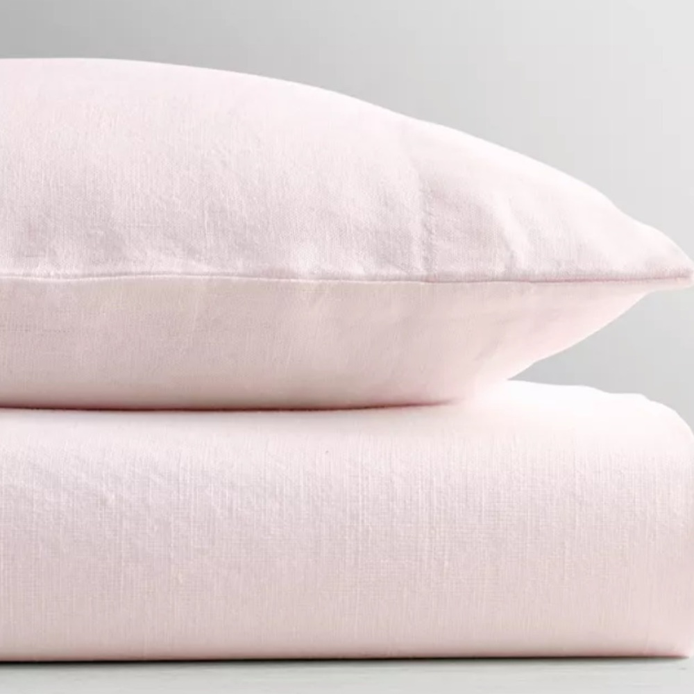 Set of 6 Restoration hardware crib sheets
